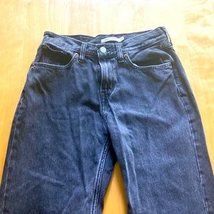 LEVI’S LADIES LOW PRO STRAIGHT BLACK 25” waist 29” inseam